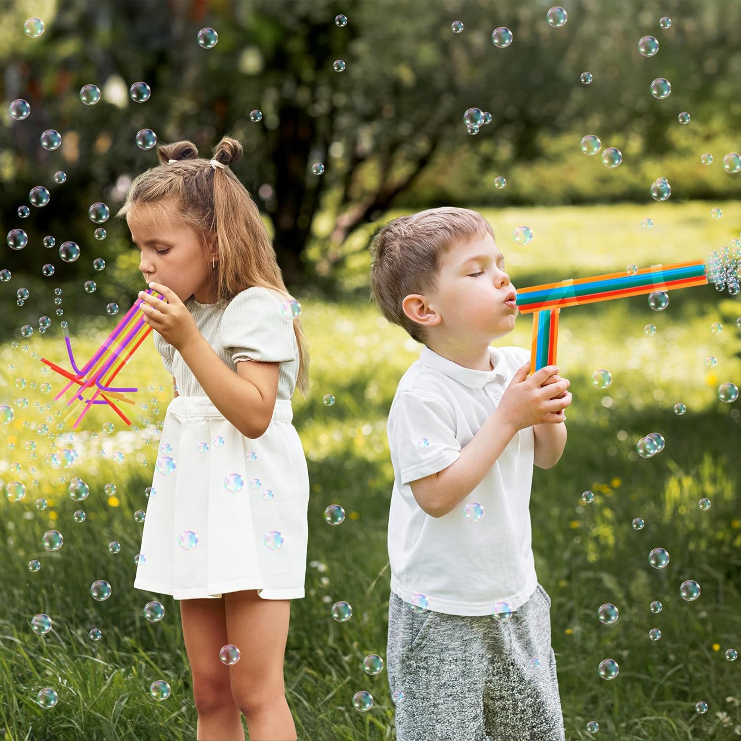 DIY Bubble Wand Craft for Kids - Set of 300 Straws, Bubble Solution and How-to Guide - Ages 4-10