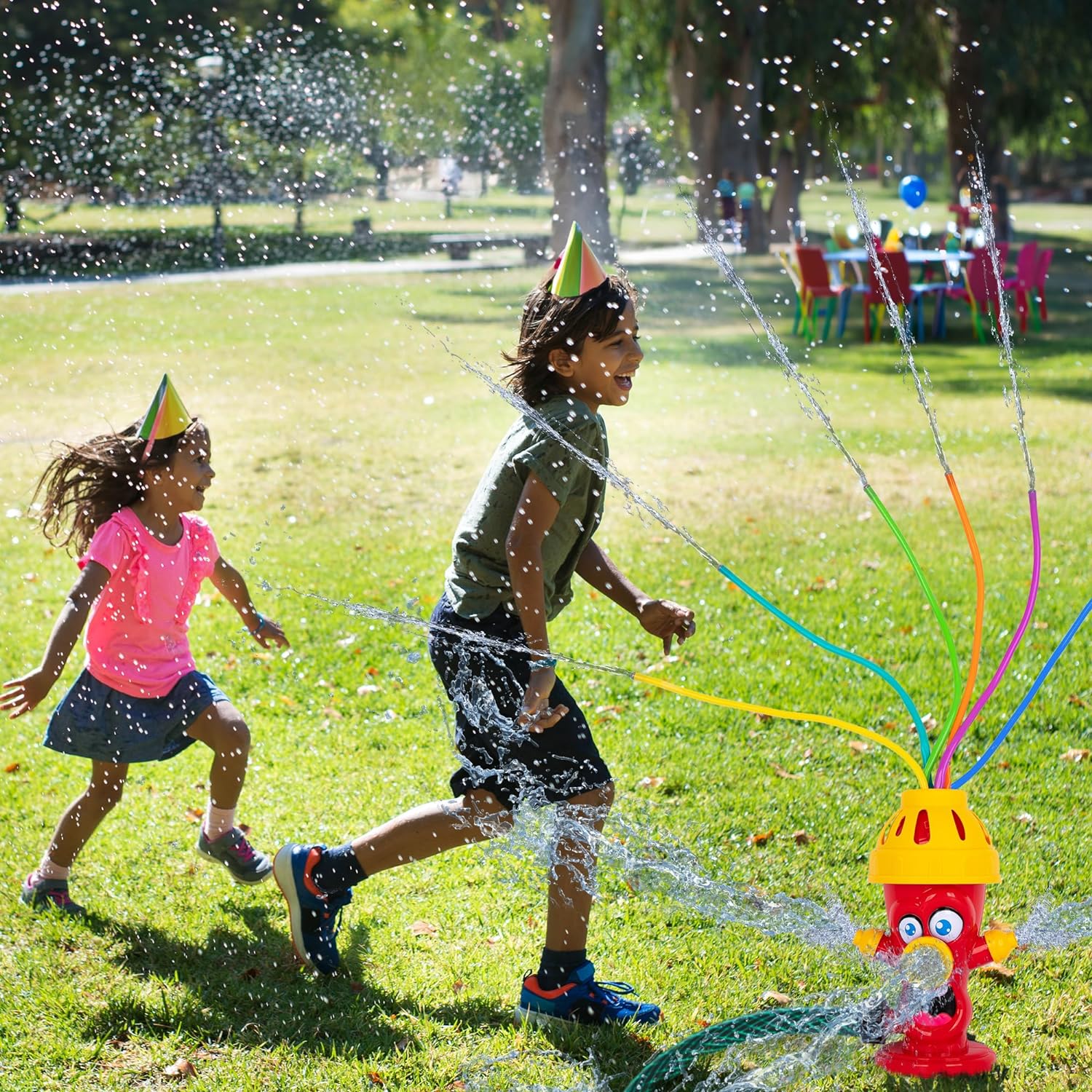 Kids play sprinkler 2025