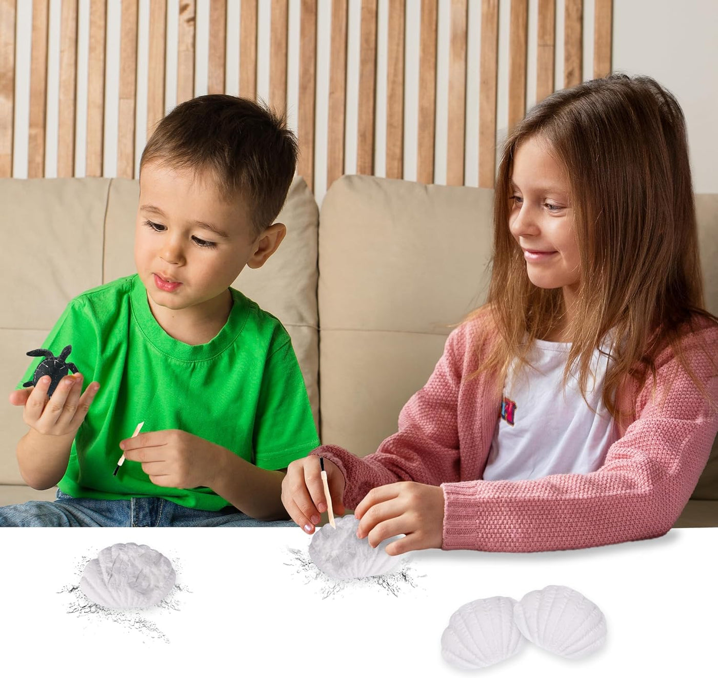 Ocean Animals Toys Excavation Kit - 12 Seashells and 12 Excavation Tools - Includes 12 Different Sea Animal Toys
