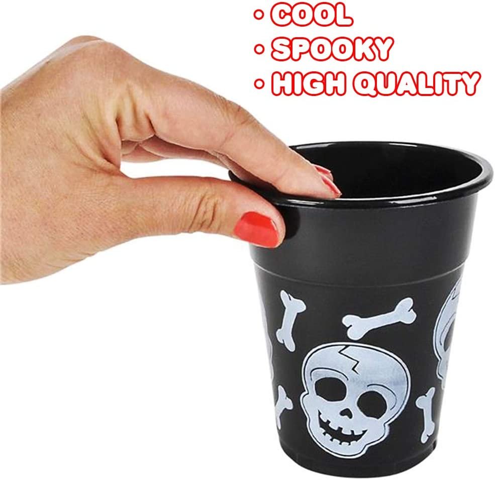 16oz Skull Disposable Party Cups, Set of 50, Plastic Party Cups for Halloween or Pirate Events, Spooky Skull and Bones Design, Fun Pirate Party Supplies, Black and White