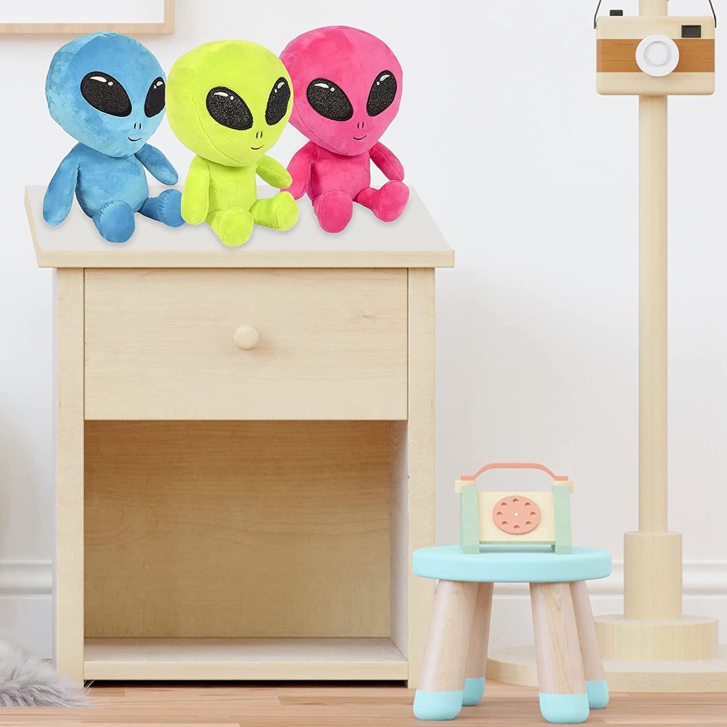 ArtCreativity Plush Alien Stuffed Toys for Kids, Set of 3, Super Soft Stuffed Space Toys in Vibrant Colors, Galaxy Party Decorations, Outer Space Party Favors, Huggable Space Alien Gifts for Kids