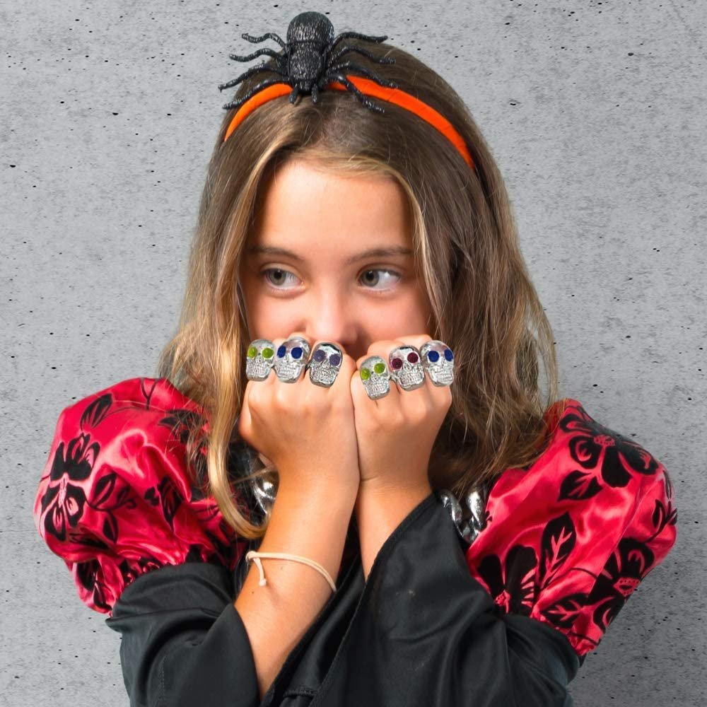 Silver Plastic Skull Rings for Kids, Set of 144, Halloween Party Favors, Non-Candy Trick or Treat Supplies, Pirate-Theme Goodie Bag Fillers, Spooky Classroom Rewards for Boys and Girls